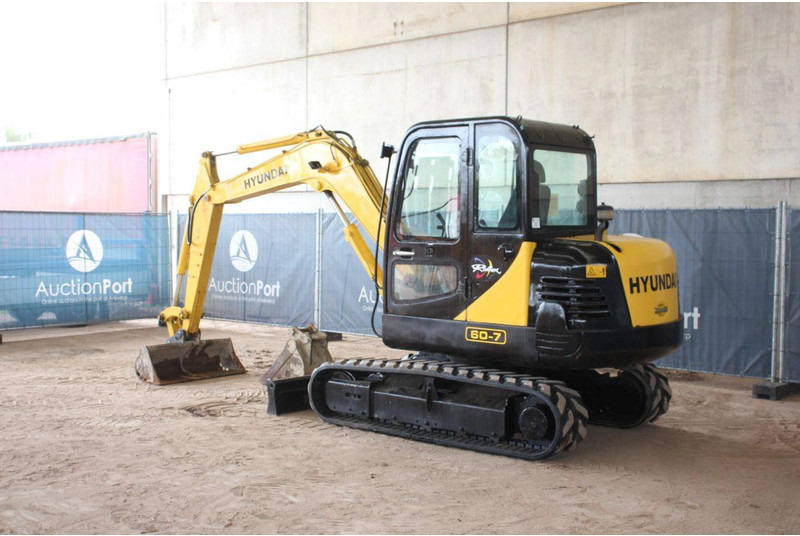 Hyundai R60-7 - Pelle sur chenille: photos 3 Hyundai R60-7 - Pelle sur chenille: photos 3