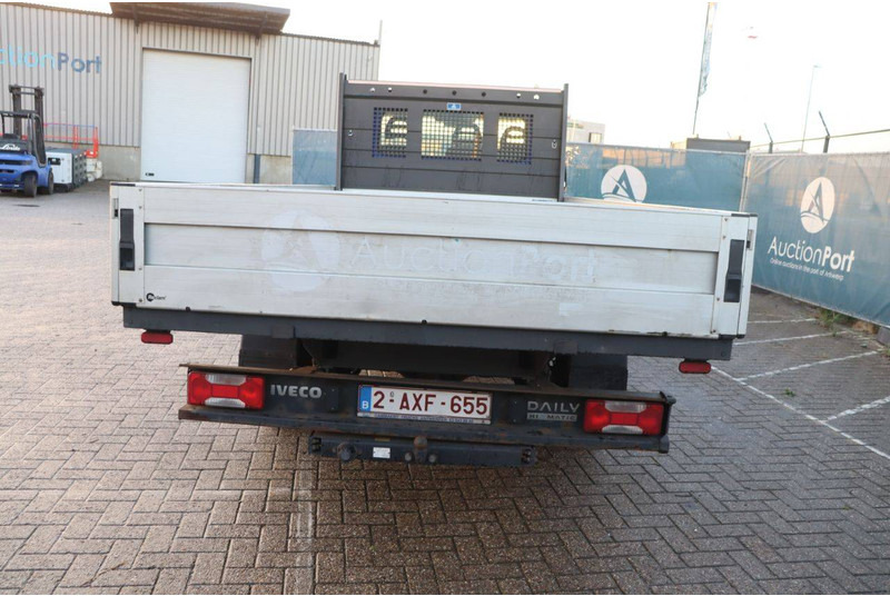 Iveco Daily 35C15 - Voiture: photos 5 Iveco Daily 35C15 - Voiture: photos 5