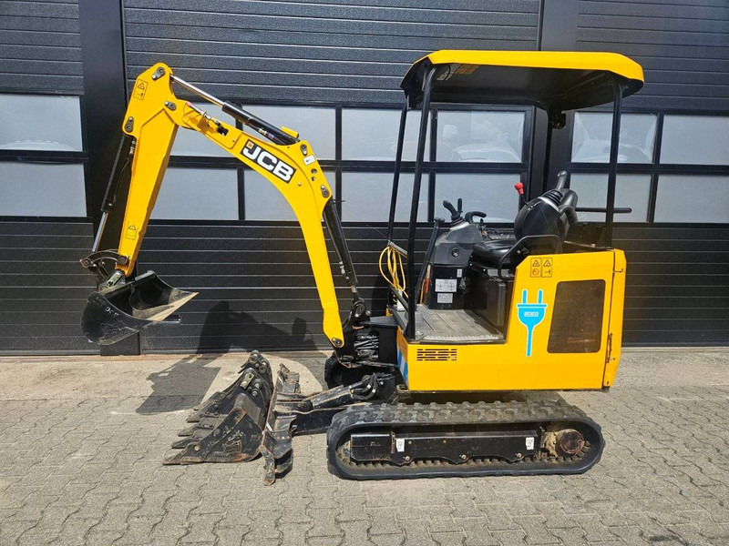 JCB 19C-1 E - Mini pelle: photos 2 JCB 19C-1 E - Mini pelle: photos 2