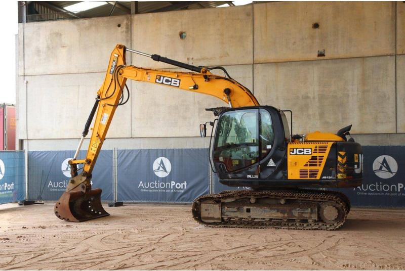 JCB JS131LC - Pelle sur chenille: photos 3 JCB JS131LC - Pelle sur chenille: photos 3