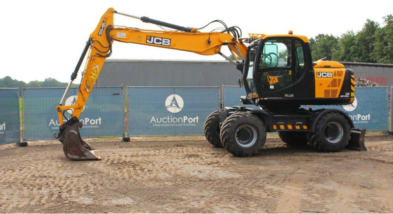 JCB JS145WTT4I - Pelle sur pneus: photos 1 JCB JS145WTT4I - Pelle sur pneus: photos 1