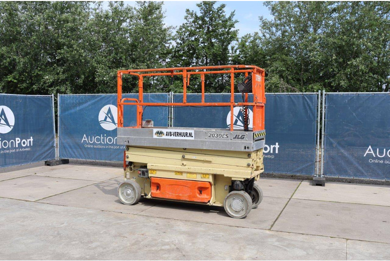 JLG 2030ES - Nacelle ciseaux: photos 3 JLG 2030ES - Nacelle ciseaux: photos 3
