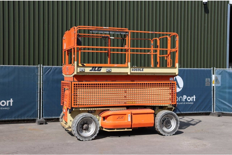 JLG 4069LE - Nacelle ciseaux: photos 1 JLG 4069LE - Nacelle ciseaux: photos 1