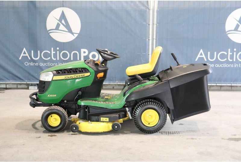John Deere X166R - Motofaucheuse: photos 2 John Deere X166R - Motofaucheuse: photos 2