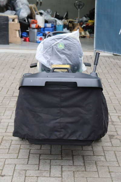 John Deere X350R - Motofaucheuse: photos 5 John Deere X350R - Motofaucheuse: photos 5