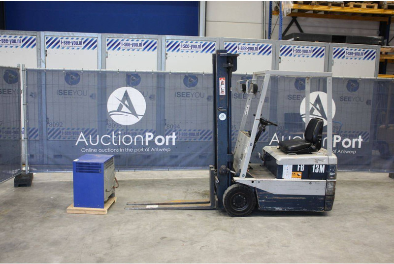 Komatsu FB13M-2 - Chariot élévateur électrique: photos 2 Komatsu FB13M-2 - Chariot élévateur électrique: photos 2