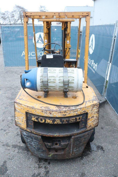 Komatsu FG30-8 - Chariot élévateur à gaz: photos 4 Komatsu FG30-8 - Chariot élévateur à gaz: photos 4