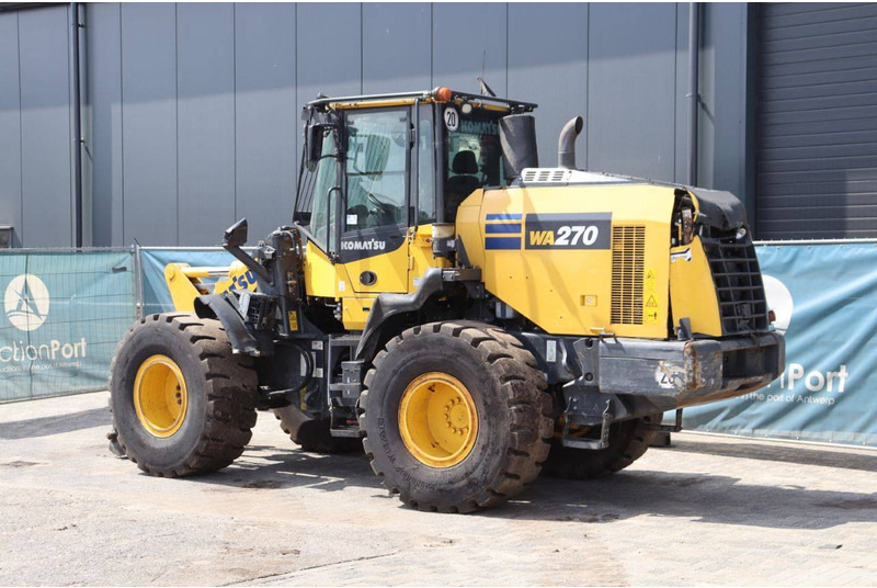 Komatsu WA270 - Chargeuse sur pneus: photos 3 Komatsu WA270 - Chargeuse sur pneus: photos 3