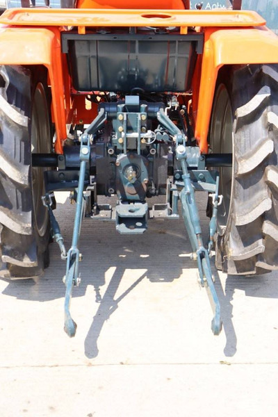 Tracteur agricole Kubota B1702DT: photos 13