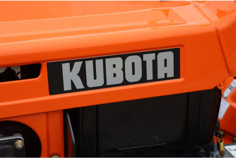 Tracteur agricole Kubota B7001DT: photos 14