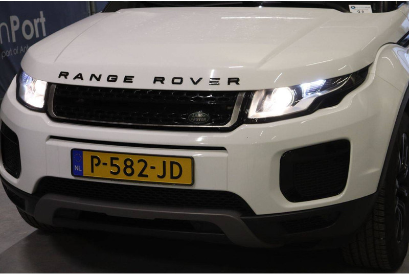 SUV Land Rover Range Rover Evoque: photos 10