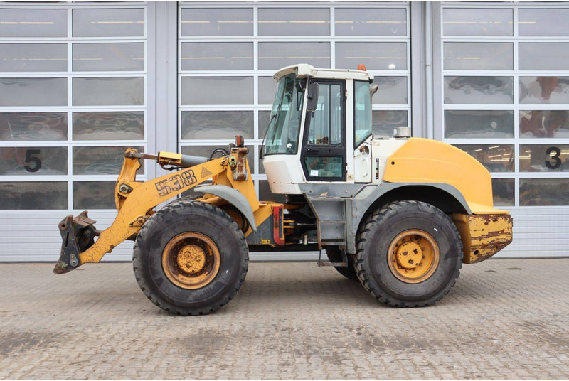 Liebherr L538 - Chargeuse sur pneus: photos 2 Liebherr L538 - Chargeuse sur pneus: photos 2