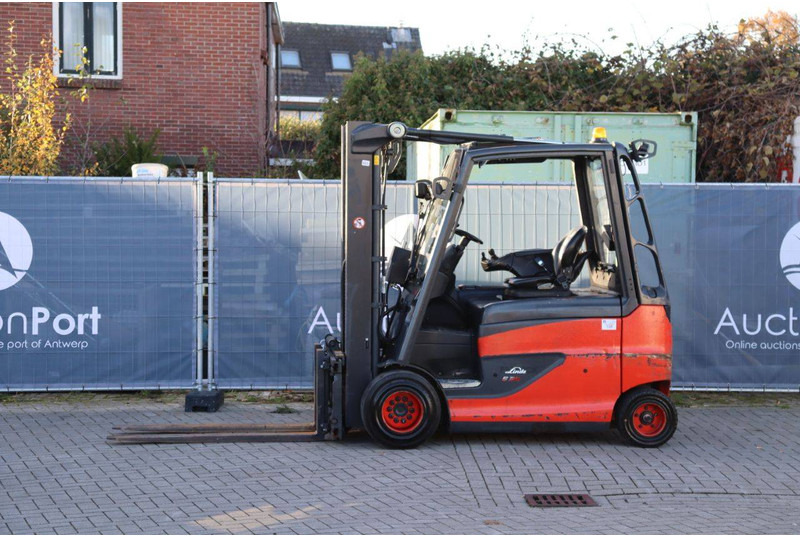 Linde E35HL-01 - Chariot élévateur électrique: photos 1 Linde E35HL-01 - Chariot élévateur électrique: photos 1