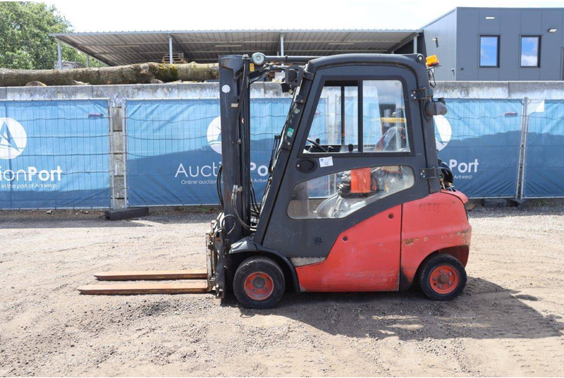 Linde H20 - Chariot élévateur à gaz: photos 2 Linde H20 - Chariot élévateur à gaz: photos 2