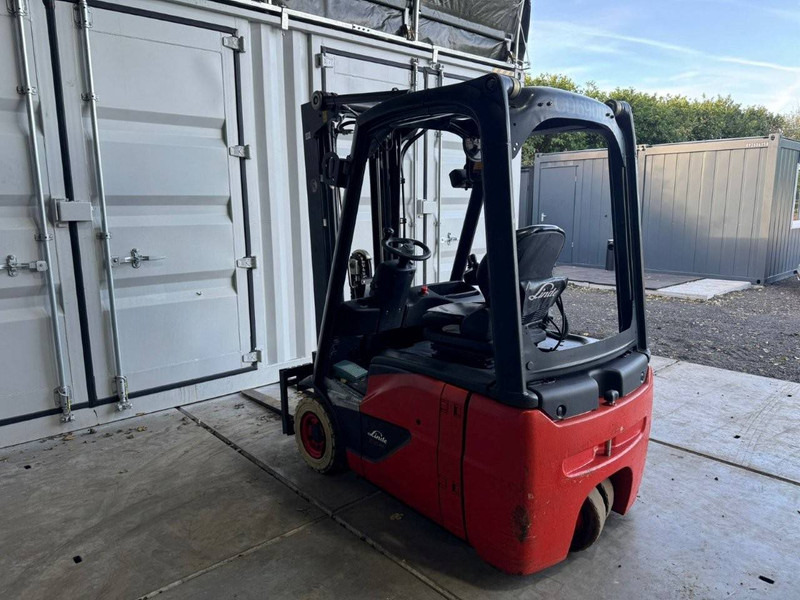 Linde H2X386F00947 - Chariot élévateur électrique: photos 3 Linde H2X386F00947 - Chariot élévateur électrique: photos 3