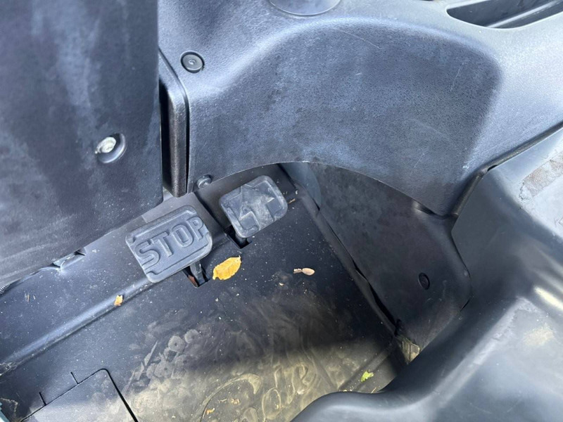 Linde H2X386F00947 - Chariot élévateur électrique: photos 5 Linde H2X386F00947 - Chariot élévateur électrique: photos 5