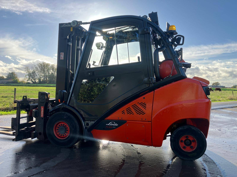 Linde H35T-02 - Chariot élévateur à gaz: photos 3 Linde H35T-02 - Chariot élévateur à gaz: photos 3