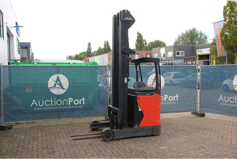 Linde R14-01 - Chariot à mât rétractable: photos 1 Linde R14-01 - Chariot à mât rétractable: photos 1