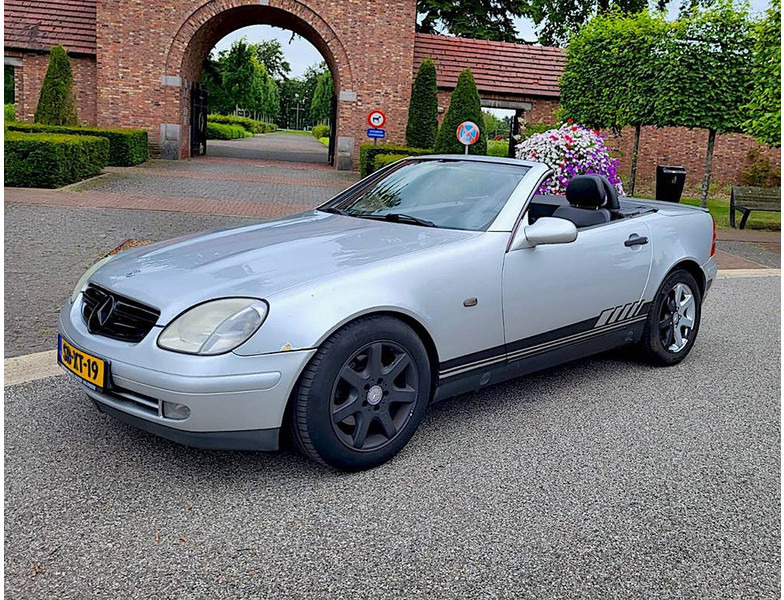 Mercedes-Benz SLK SLK200 Automatic - Berline: photos 1 Mercedes-Benz SLK SLK200 Automatic - Berline: photos 1