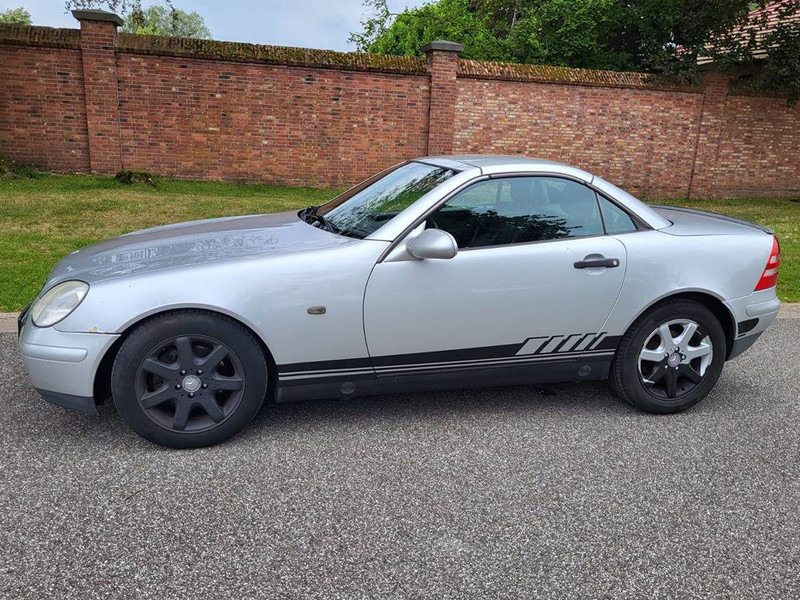 Mercedes-Benz SLK SLK200 Automatic - Berline: photos 2 Mercedes-Benz SLK SLK200 Automatic - Berline: photos 2