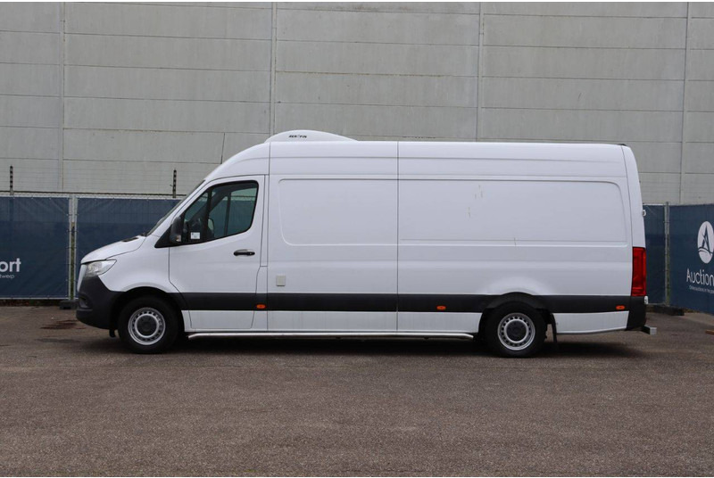 Mercedes-Benz Sprinter - Utilitaire frigorifique: photos 2 Mercedes-Benz Sprinter - Utilitaire frigorifique: photos 2