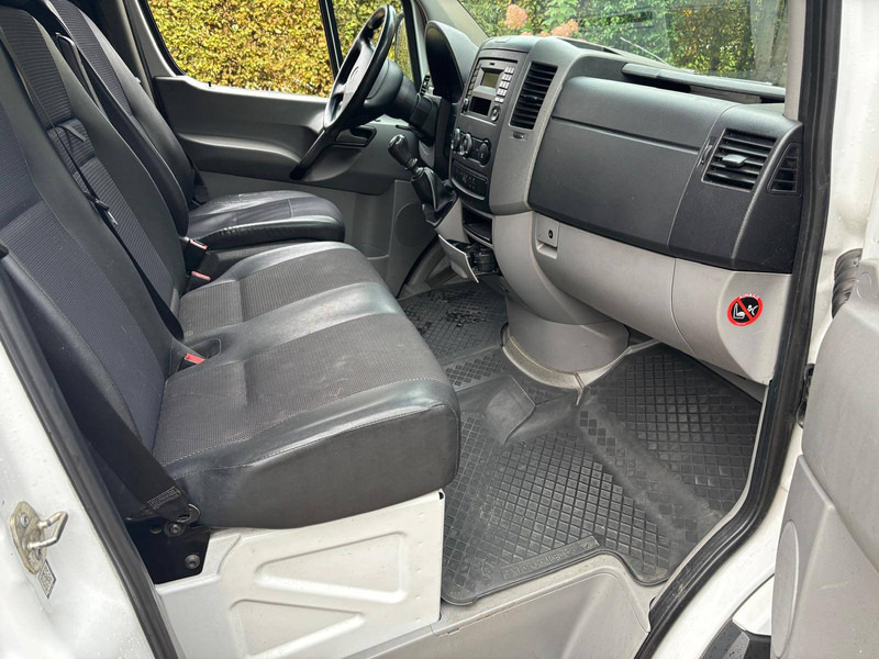 Mercedes-Benz Sprinter (II - update) 316 CDI - Fourgon utilitaire: photos 2 Mercedes-Benz Sprinter (II - update) 316 CDI - Fourgon utilitaire: photos 2