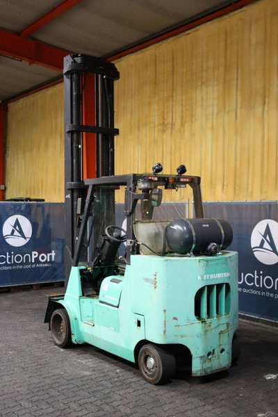 Mitsubishi  - Chariot élévateur à gaz: photos 4 Mitsubishi  - Chariot élévateur à gaz: photos 4