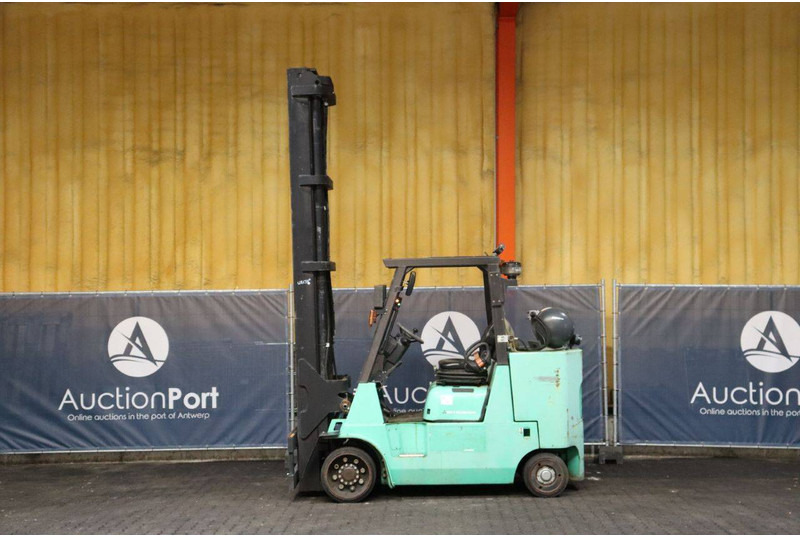 Mitsubishi  - Chariot élévateur à gaz: photos 2 Mitsubishi  - Chariot élévateur à gaz: photos 2