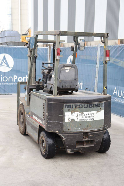 Mitsubishi FB20 - Chariot élévateur électrique: photos 4 Mitsubishi FB20 - Chariot élévateur électrique: photos 4