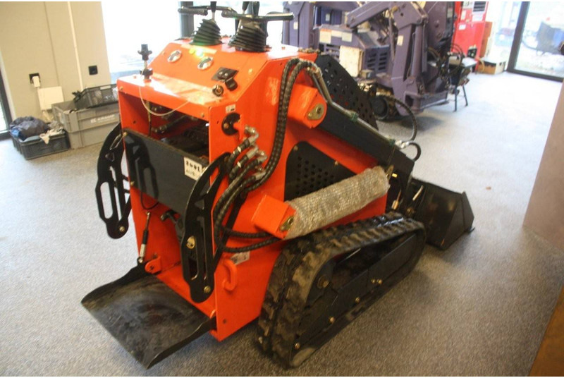 Onbekend LRT360 - Chargeuse sur chenilles: photos 4 Onbekend LRT360 - Chargeuse sur chenilles: photos 4