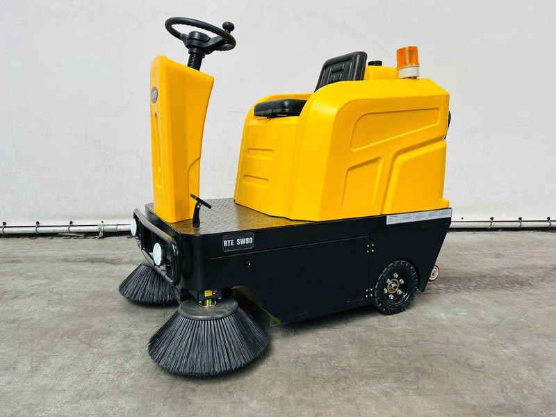 Onbekend SW80 - Balayeuse de voirie: photos 2 Onbekend SW80 - Balayeuse de voirie: photos 2