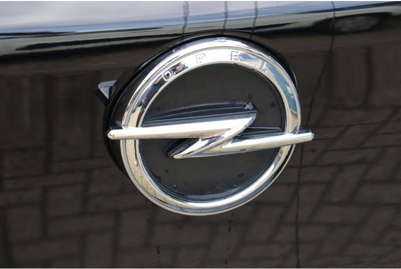 Berline Opel Corsa: photos 15