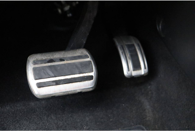 Berline Opel Corsa: photos 20