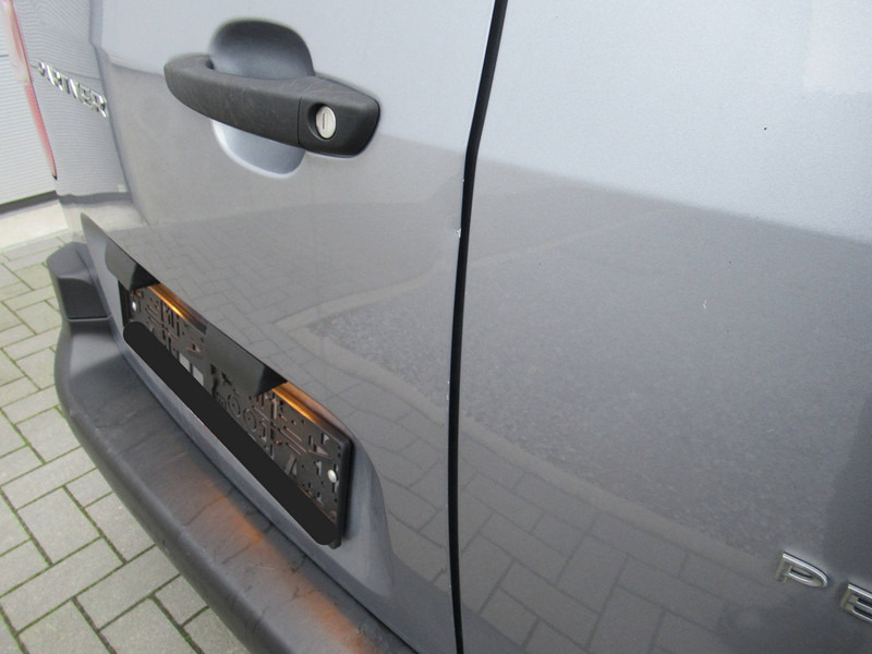 Peugeot Partner 1.5 BlueHDi Automatic - Fourgon utilitaire: photos 5 Peugeot Partner 1.5 BlueHDi Automatic - Fourgon utilitaire: photos 5