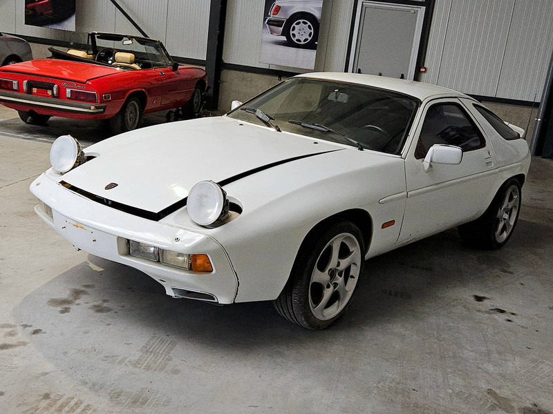 Porsche 928 S Automatic - Berline: photos 1 Porsche 928 S Automatic - Berline: photos 1
