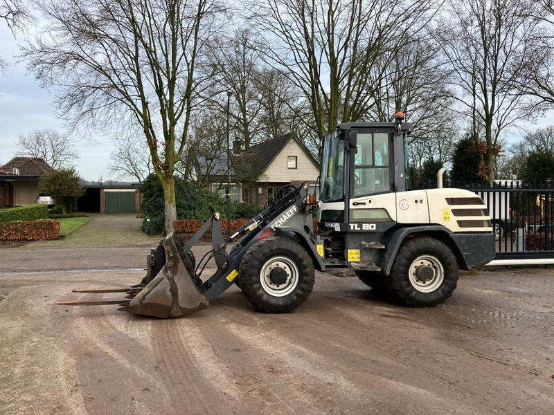 Schaeff TL 80 - Chargeuse sur pneus: photos 1 Schaeff TL 80 - Chargeuse sur pneus: photos 1