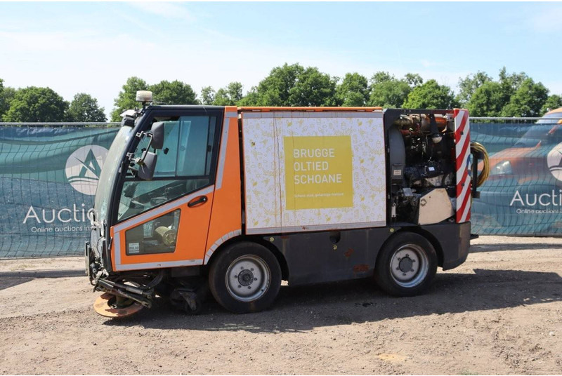 Schmidt MFH 2500 Typ:11 - Balayeuse de voirie: photos 1 Schmidt MFH 2500 Typ:11 - Balayeuse de voirie: photos 1