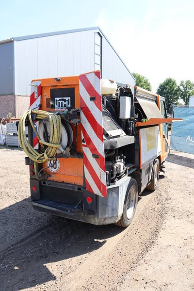 Schmidt MFH 2500 Typ:11 - Balayeuse de voirie: photos 5 Schmidt MFH 2500 Typ:11 - Balayeuse de voirie: photos 5