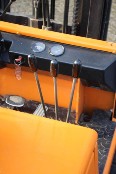 Chariot élévateur électrique Still 55D-SS: photos 20 Chariot élévateur électrique Still 55D-SS: photos 20