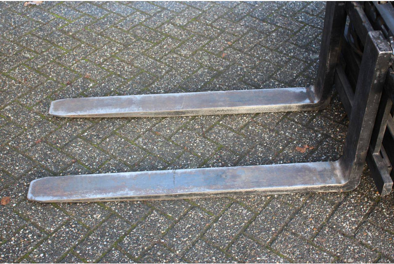 Chariot élévateur électrique Still 55D-SS: photos 11 Chariot élévateur électrique Still 55D-SS: photos 11