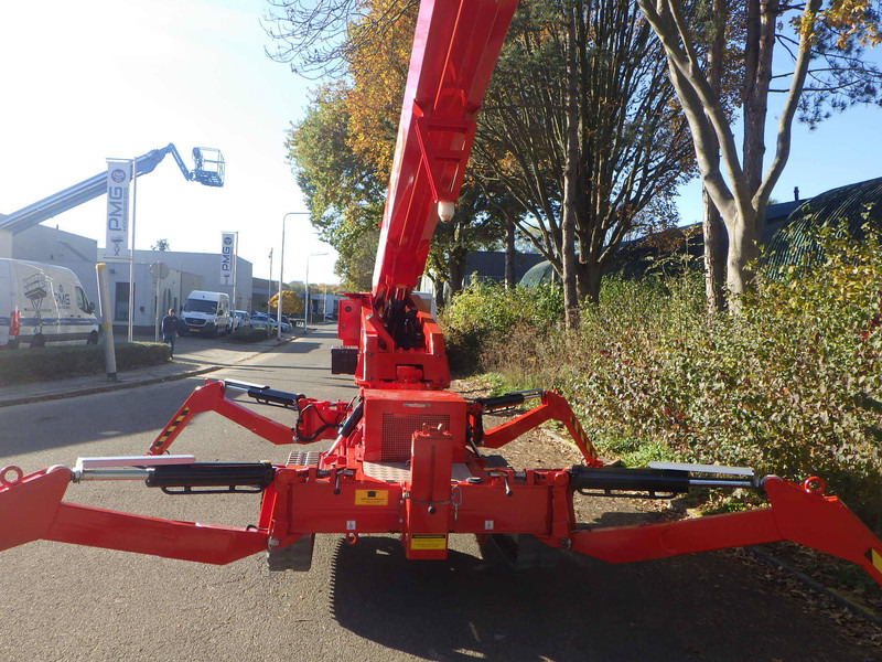 Nacelle articulée Teupen Leo30T: photos 12 Nacelle articulée Teupen Leo30T: photos 12