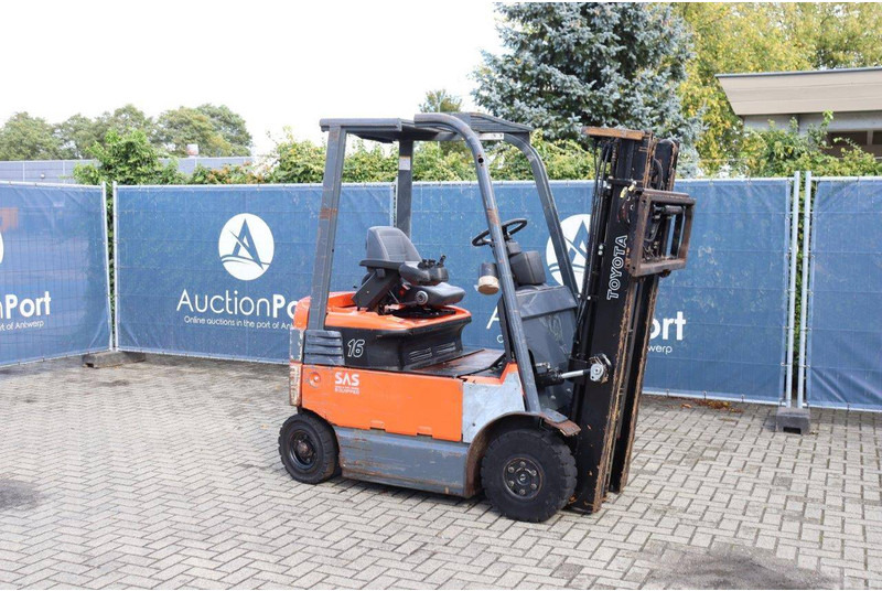 Toyota 7FBMF16 - Chariot élévateur diesel: photos 3 Toyota 7FBMF16 - Chariot élévateur diesel: photos 3