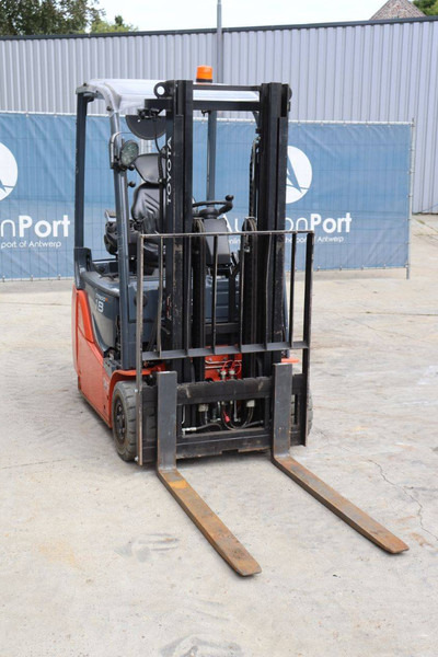 Chariot élévateur électrique Toyota 8FBEK18T: photos 7 Chariot élévateur électrique Toyota 8FBEK18T: photos 7