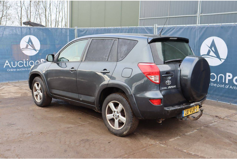 Toyota ALA30L-AWFGXW - SUV: photos 4 Toyota ALA30L-AWFGXW - SUV: photos 4