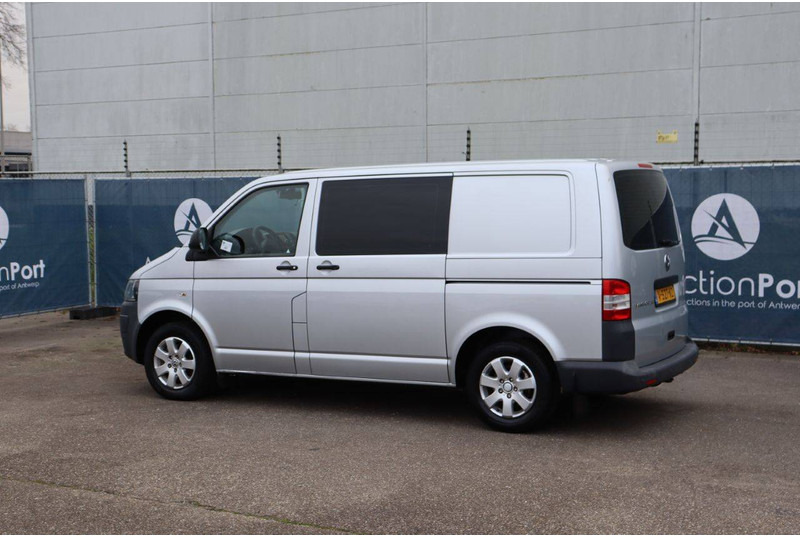 Volkswagen Transporter T5 - Fourgon utilitaire: photos 4 Volkswagen Transporter T5 - Fourgon utilitaire: photos 4