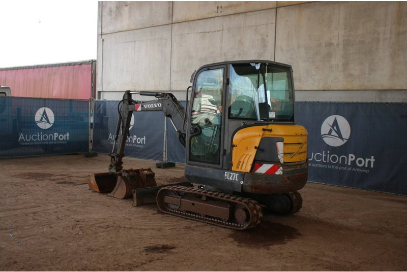 Volvo EC27C - Pelle sur chenille: photos 3 Volvo EC27C - Pelle sur chenille: photos 3