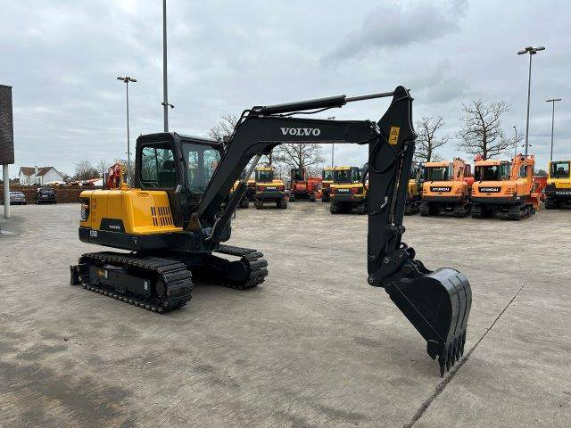 Volvo EC55D - Pelle sur chenille: photos 3 Volvo EC55D - Pelle sur chenille: photos 3