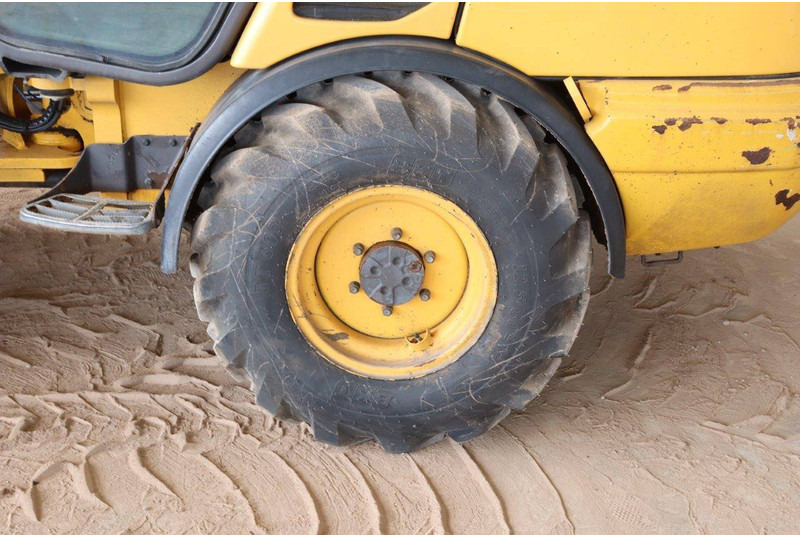 Chargeuse sur pneus Volvo L25F-P: photos 13