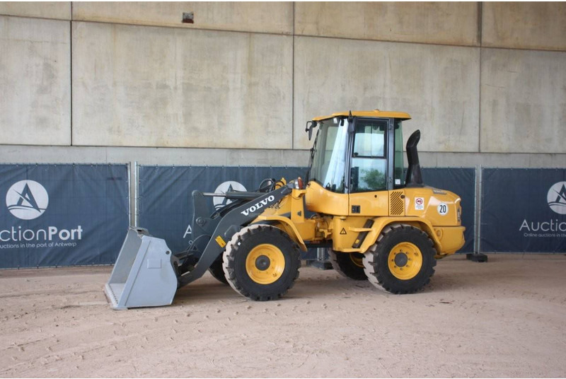 Volvo L35G - Chargeuse sur pneus: photos 1 Volvo L35G - Chargeuse sur pneus: photos 1