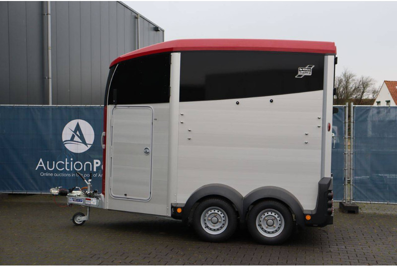 Williams HBX506 - Van chevaux: photos 3 Williams HBX506 - Van chevaux: photos 3